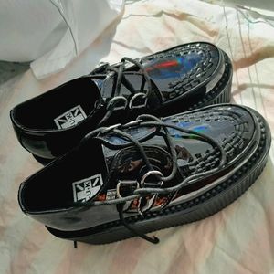 TUK black patent stratocreepers